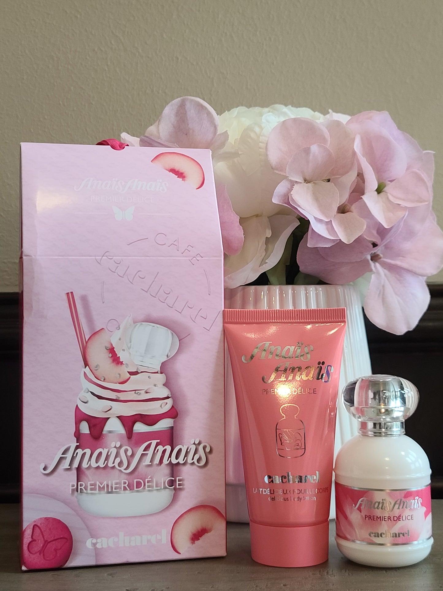 Cacharel Anais Anais Premier Delice 2-Piece Gift Set