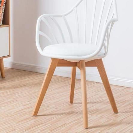 Scandinavian Seashell Dining Chair
